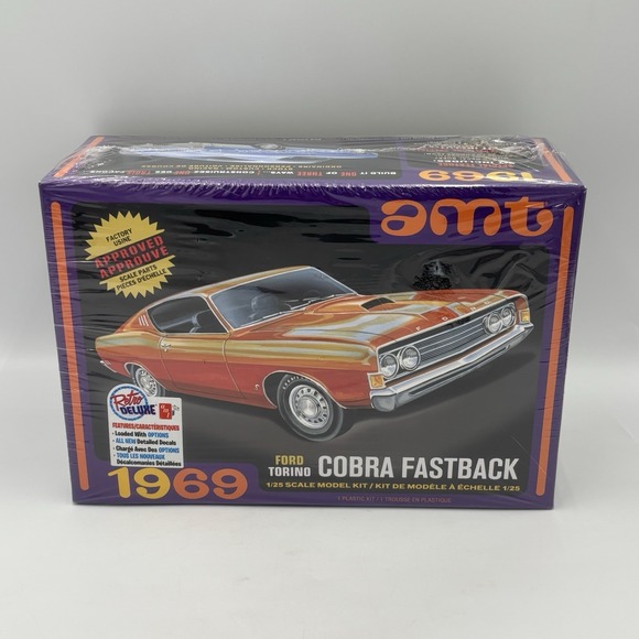 AMT 1969 Ford Torino Cobra Fastback 1:25 Model Kit NEW Sealed - Picture 1 of 9